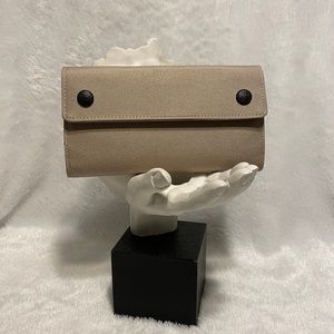 George Gina & Lucy “Ripoff” wallet